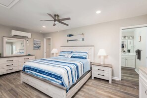 5 bedrooms, iron/ironing board, WiFi, bed sheets