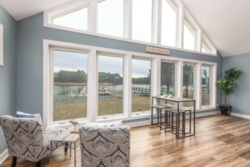 Grays Inn Creek Waterfront Pvt. Dock Kayaks & View