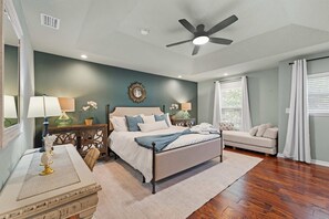 4 bedrooms, iron/ironing board, travel cot, WiFi