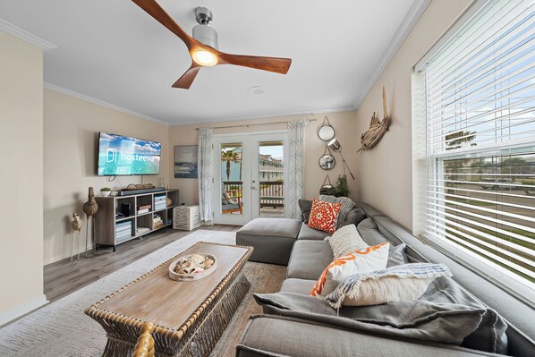 Smart TV 45 pulgadas con canales de televisión digitales