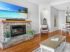 TV, fireplace
