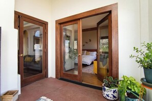 1 dormitorio, tabla de planchar con plancha, wifi gratis y ropa de cama