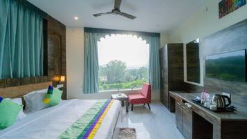 Deluxe Room, Mountain View | Mountain view