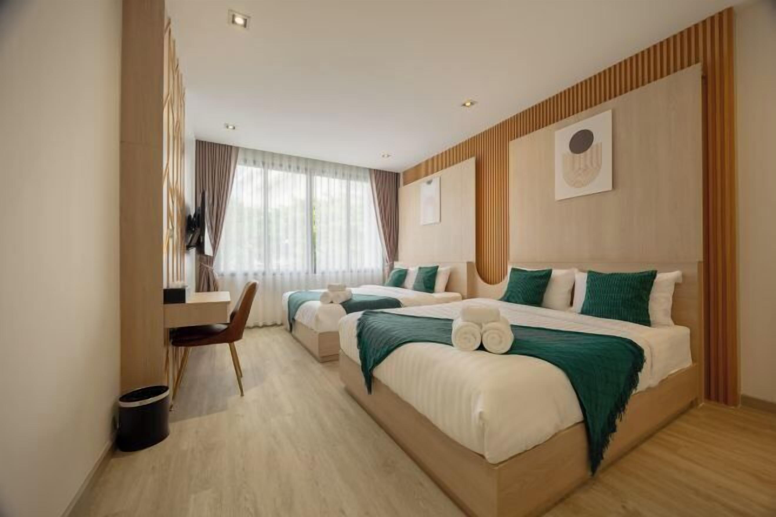 Bàn, khu vực làm việc phù hợp cho laptop 