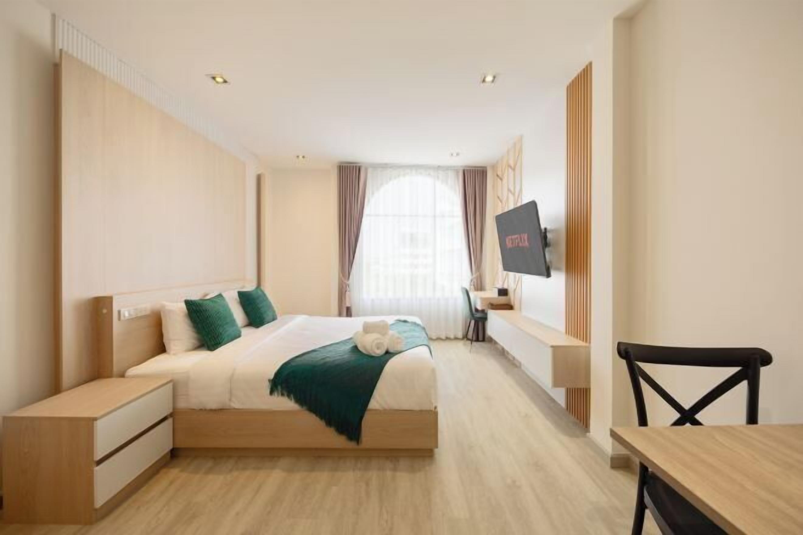 Bàn, khu vực làm việc phù hợp cho laptop 