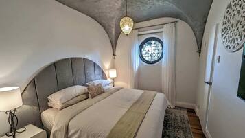 3 chambres, fer et planche à repasser, Wi-Fi, literie fournie