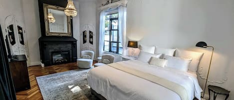3 habitaciones, tabla de planchar con plancha, wifi y ropa de cama