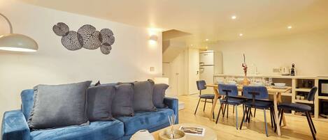 تلفزيون ذكي، مكتب