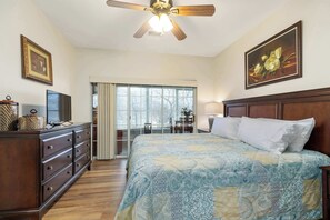 2 habitaciones, tabla de planchar con plancha, cuna de viaje y wifi