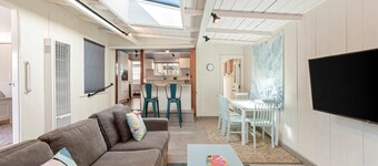 Cottage at the Point - For 4!