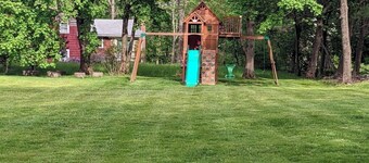 Spacious 4 bedroom home with large yard