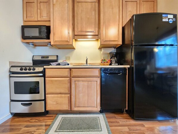 Fridge, microwave, oven, dishwasher