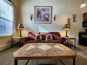 TV, fireplace, DVD player