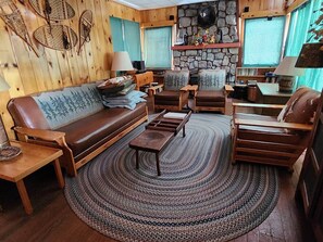 Fireplace - Ypsilon- Located IN the Heart of RMNP! (Estes Park)