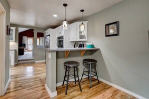 Fridge, microwave, oven, dishwasher