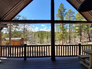 المنطقة المحيطة بالمنشأة