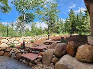 Property grounds - Wildflower Retreat- Large Family Home! Close To The RMNP Less than a 4 Minute Drive! With Hot Tub! (Estes Park)