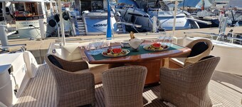 4-bedroom boat in wonderful Monaco with Jacuzzi