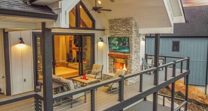 Norris Lake, Lakefront with Private Covered Dock