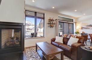 Apartment, 2 Schlafzimmer | Wohnbereich