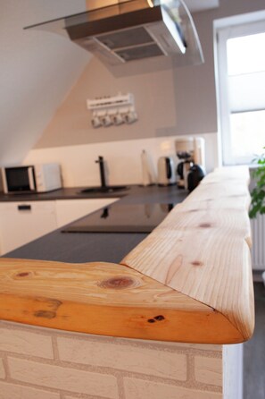 Fridge, microwave, oven, stovetop - Cozy vacation apartment in East Frisia - families & dogs welcome! (Hinte)