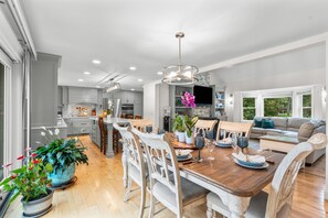 Dining - New listing 4bd w/ heated pool, chicken coop, kids playground, wifi (Sandwich)