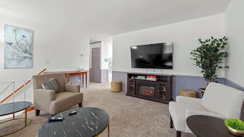 TV, fireplace, offices