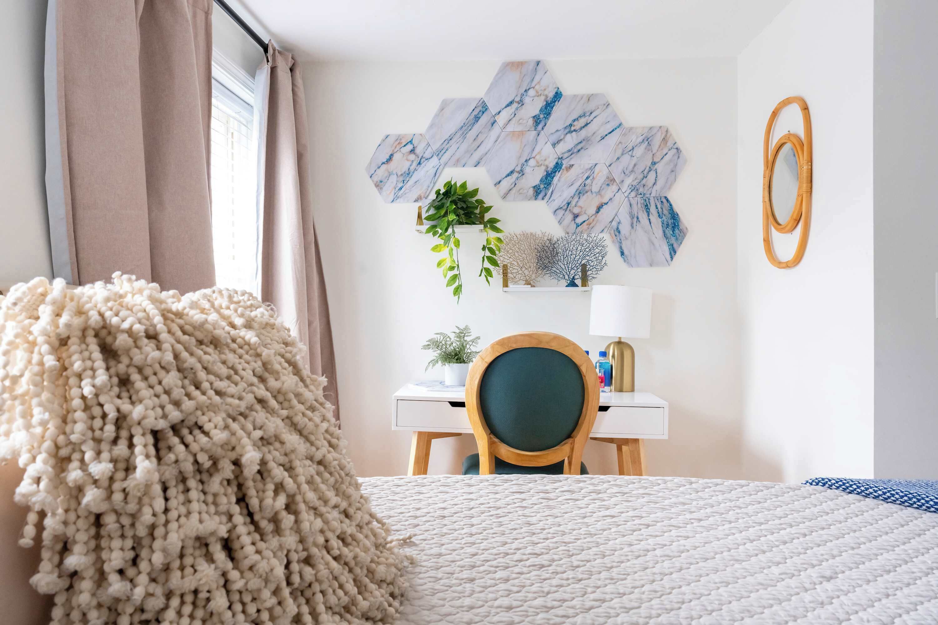 5 bedrooms, desk, iron/ironing board, travel cot