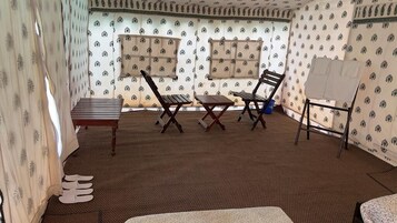 Deluxe Tent, Balcony, Hill View | Living area