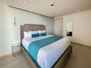 2 bedrooms, iron/ironing board, WiFi, bed sheets - Paradise Found Luxe 2BR Condo in Iconic Location (Puerto Peñasco)