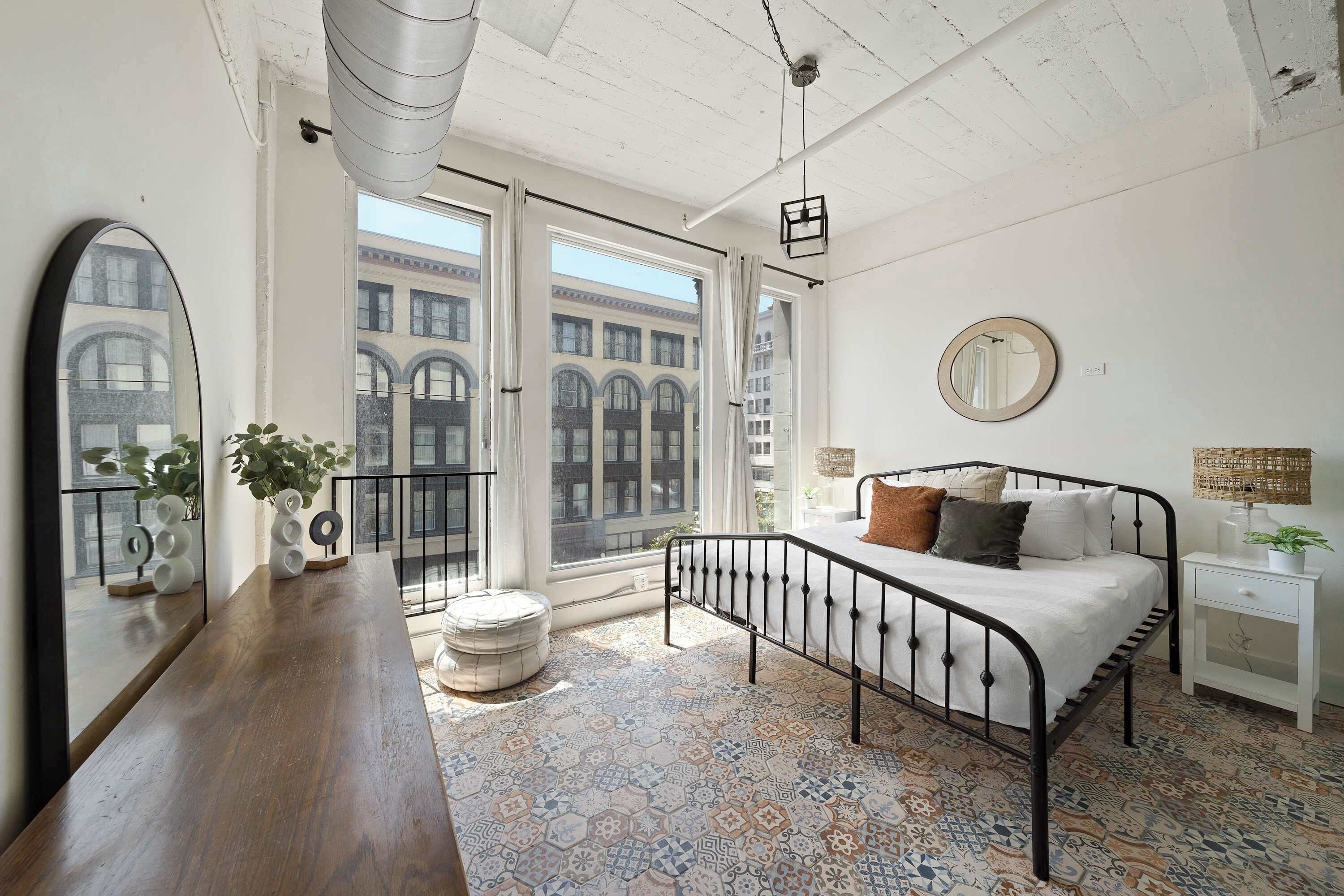 3 chambres, fer et planche à repasser, Wi-Fi, draps fournis