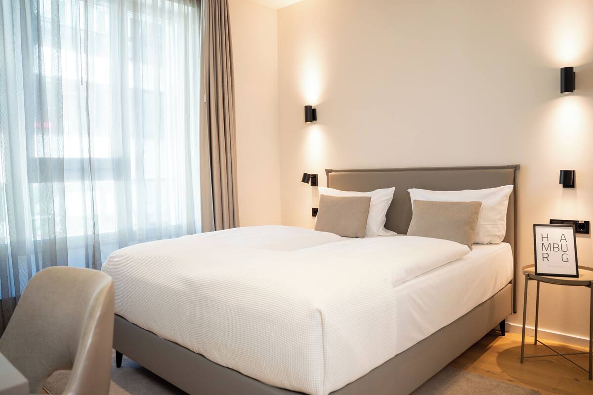 Studio | Espace de travail pour ordinateurs portables, systĂšme dâinsonorisation