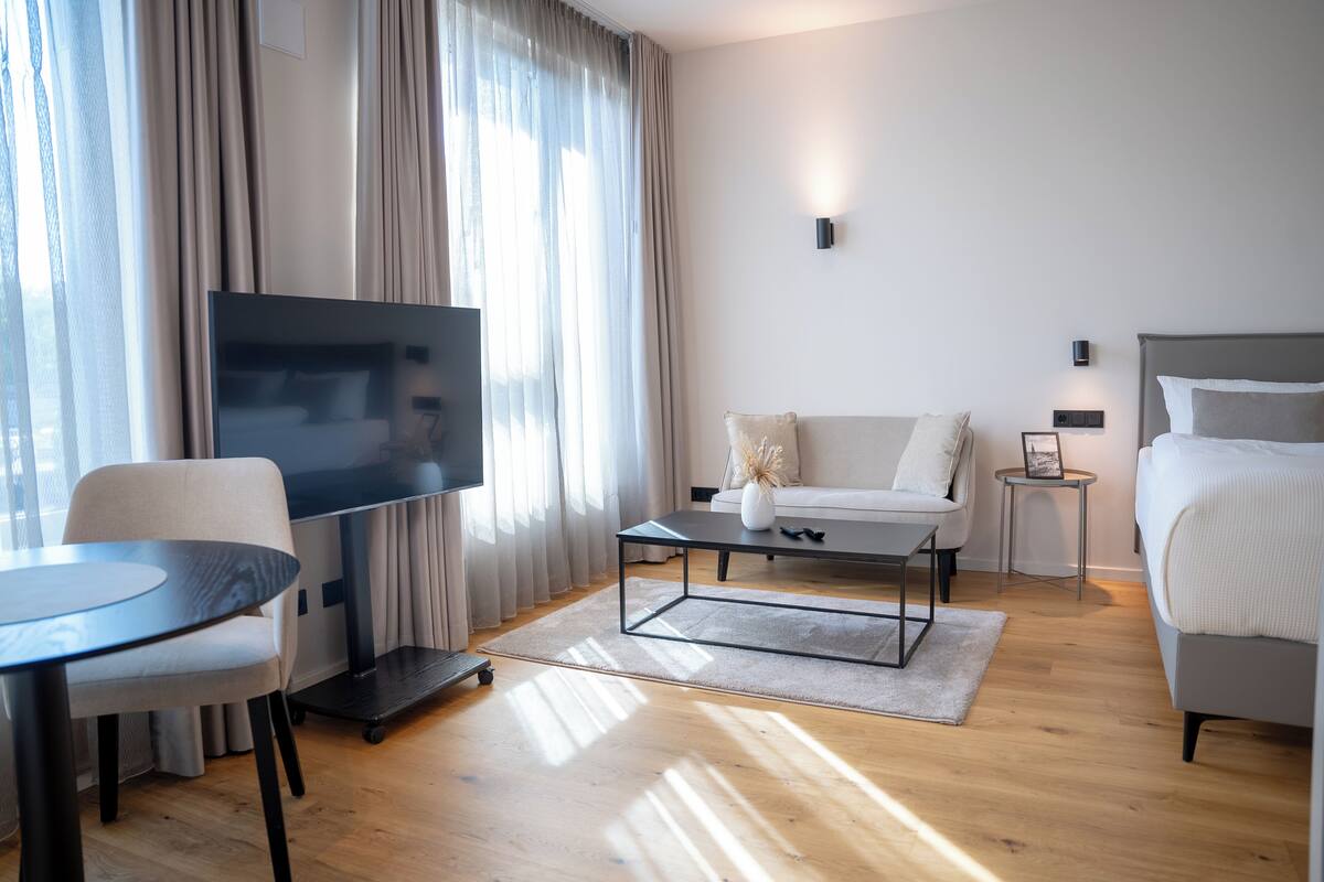 Studio Confort | Espace de travail pour ordinateurs portables, systĂšme dâinsonorisation