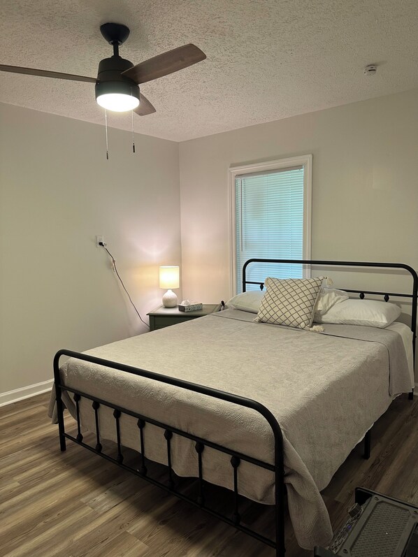 3 bedrooms, WiFi, bed sheets