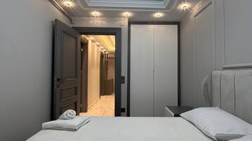 2 makuuhuonetta, silitysrauta/-lauta, Wi-Fi, vuodevaatteet