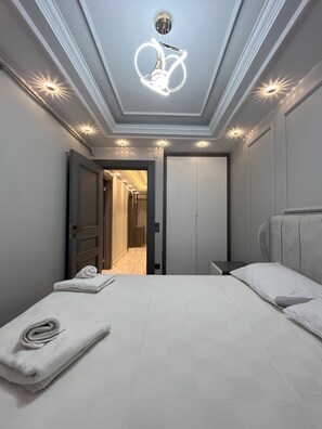 2 makuuhuonetta, silitysrauta/-lauta, Wi-Fi, vuodevaatteet