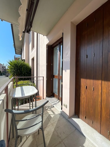 3V Apartments UGO WITH POOL