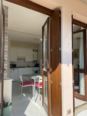 Interior - 3V Apartments UGO WITH POOL (Bardolino)