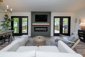 TV, fireplace - (2026 OPEN!) New Buffalo With Hot Tub and Association Beach! (New Buffalo)