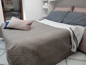 2 bedrooms, WiFi, bed sheets - Superior Apartment to Pompeii (Boscoreale)