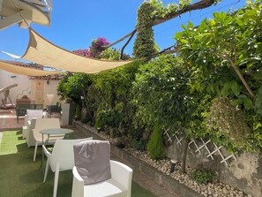 Outdoor dining - Superior Apartment to Pompeii (Boscoreale)