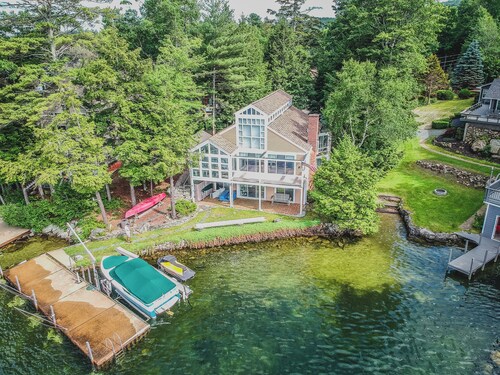 Lakefront, Sunsets & Sandbar w/Private Dock on private cul-de-sac