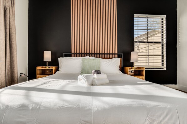 2 bedrooms, iron/ironing board, WiFi, bed sheets