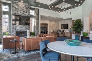 Dining - Boulevard Stays 1BR by Stadium Pool, Parking, Gym 01 (Glendale)