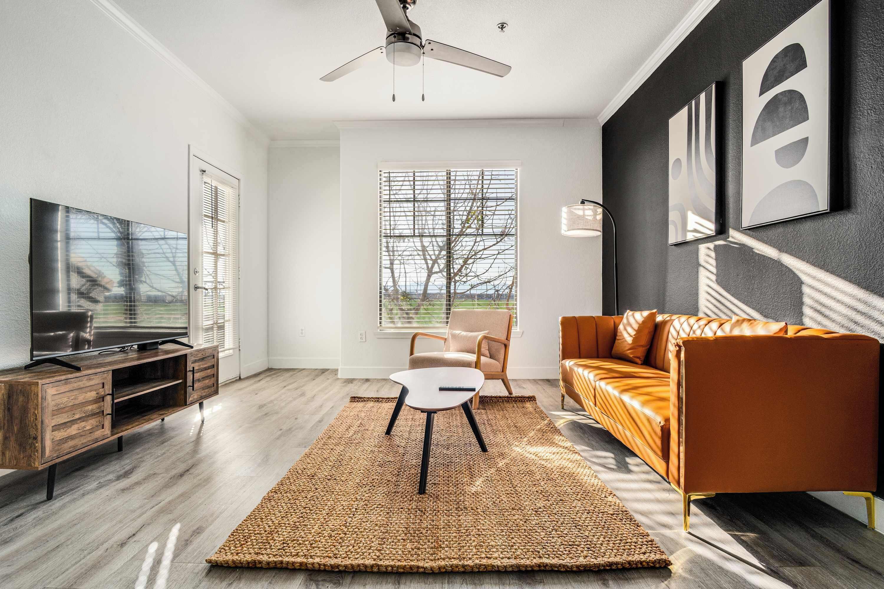 Televisión, oficina