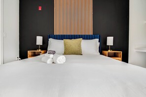 1 chambre, fer et planche à repasser, Wi-Fi, literie fournie