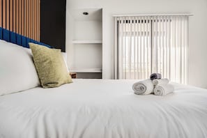 1 slaapkamer, een strijkplank/strijkijzer, wifi, beddengoed