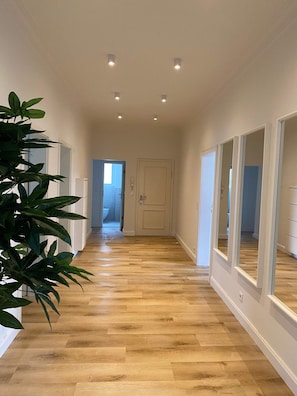 Interior - Exclusive Suite Art Nouveau in the Philosophers Quarter - Spacious luxury apartm (Hildesheim)