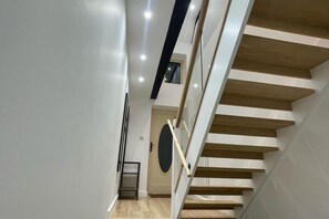 House | Interior - 1 Bed-sleeps 3-patio-2 min to Beach (Eastbourne)