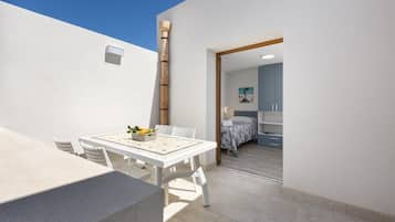 Deluxe Apartment, Valley View | Terrace/patio